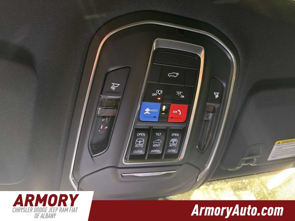 Thumbnail: 2025 Jeep Grand Cherokee - 22