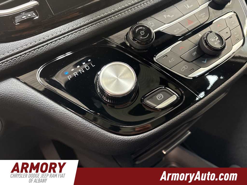 Thumbnail: 2026 Chrysler Pacifica - 16