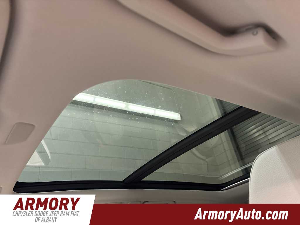 Thumbnail: 2024 Volvo XC60 - 25