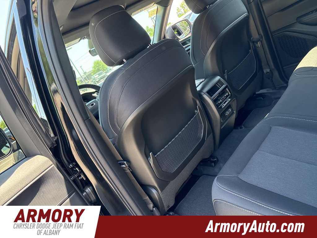 Thumbnail: 2025 Jeep Grand Cherokee - 21