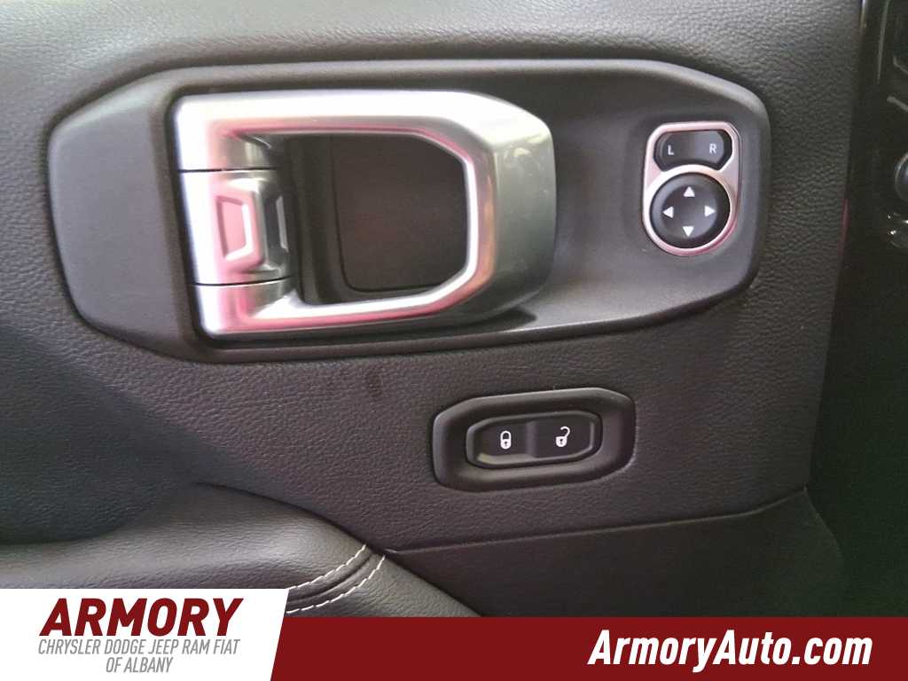 Thumbnail: 2022 Jeep Wrangler - 8