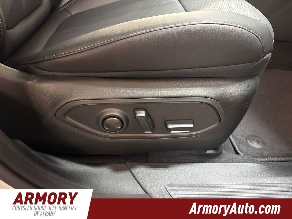 Thumbnail: 2026 Jeep Cherokee - 46