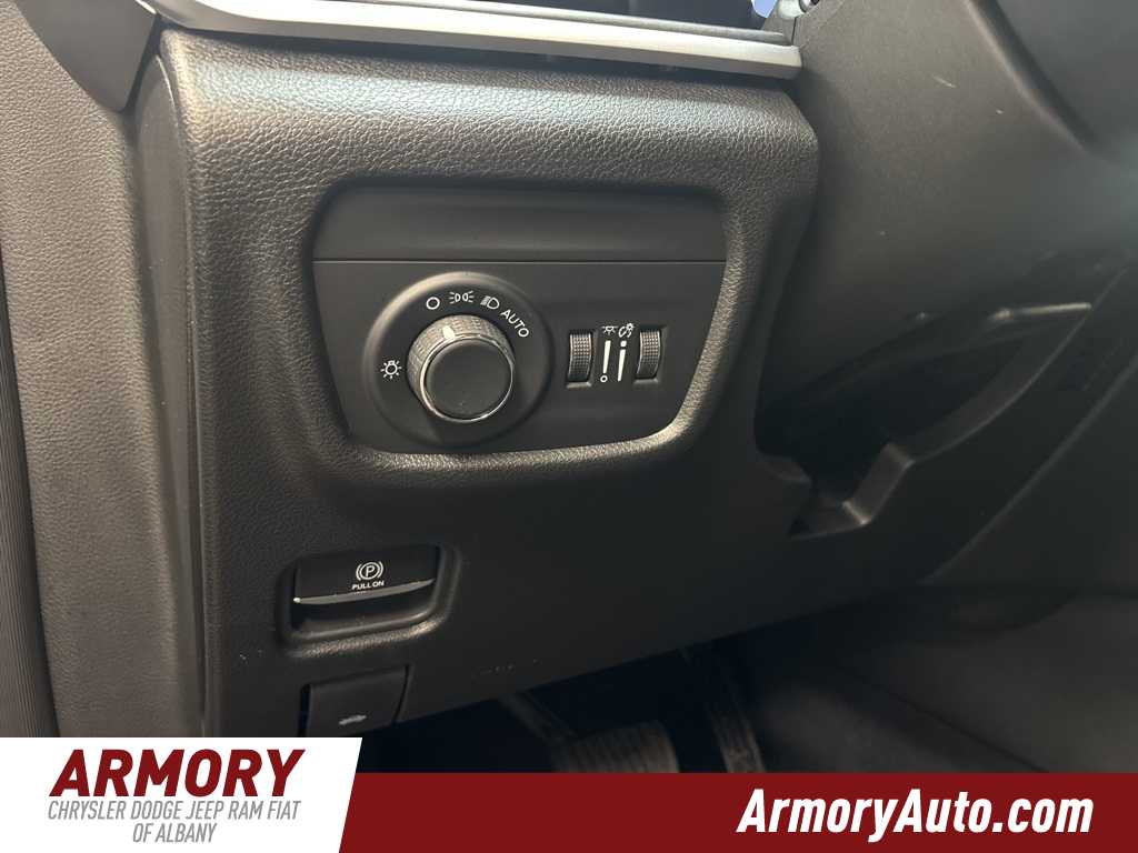 Thumbnail: 2026 Jeep Grand Cherokee - 13