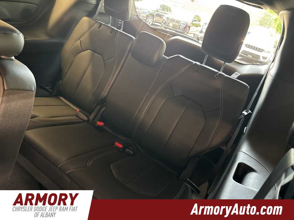 Thumbnail: 2026 Chrysler Pacifica - 29