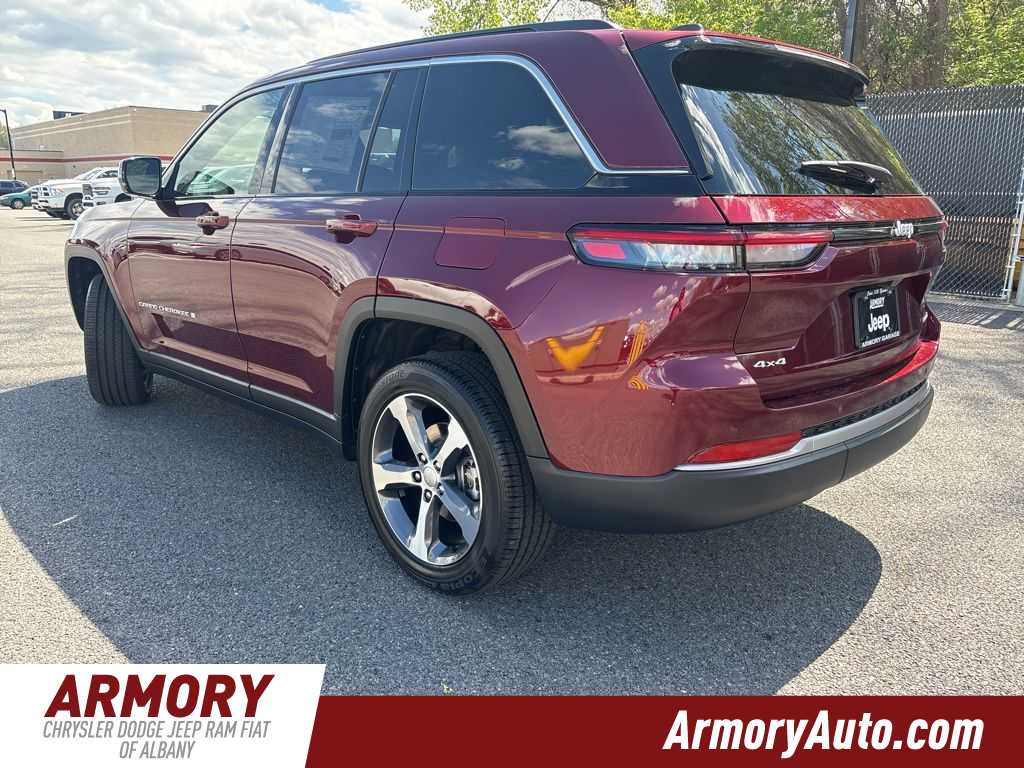 Thumbnail: 2026 Jeep Grand Cherokee - 6