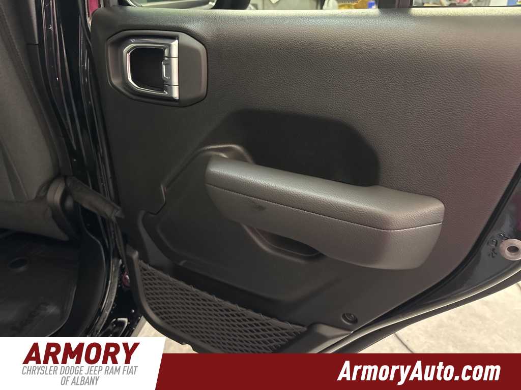 Thumbnail: 2025 Jeep Wrangler - 28