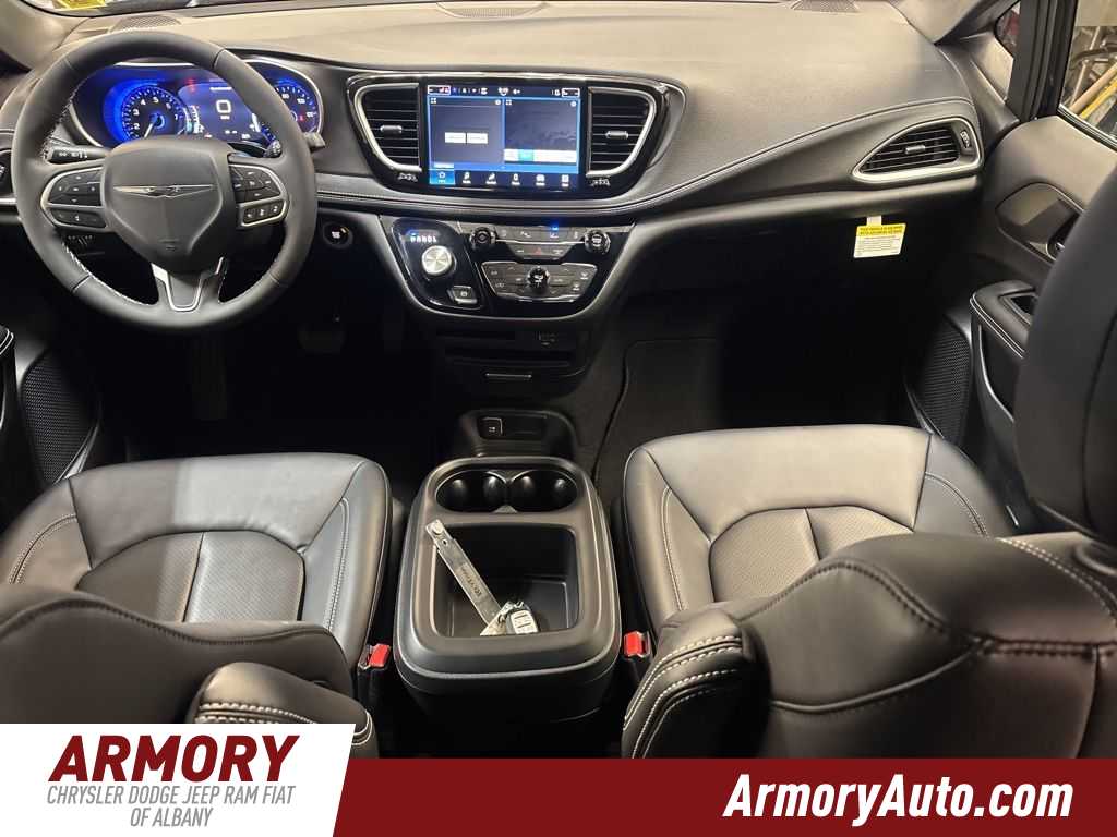 Thumbnail: 2026 Chrysler Pacifica - 38