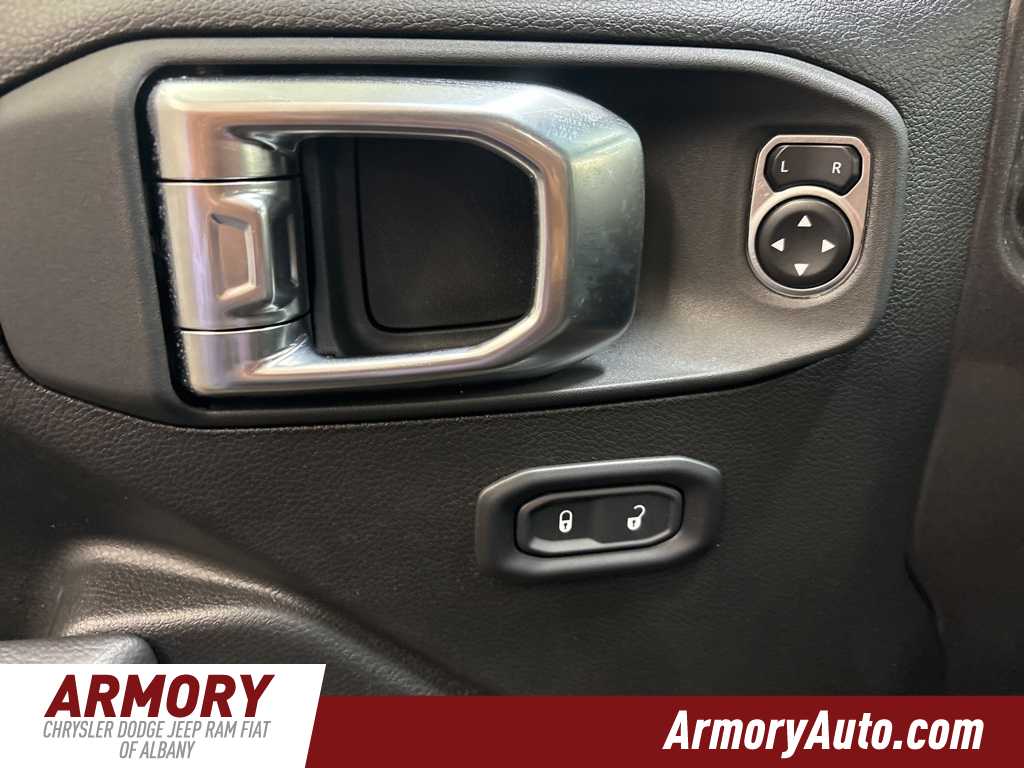 Thumbnail: 2025 Jeep Wrangler - 8