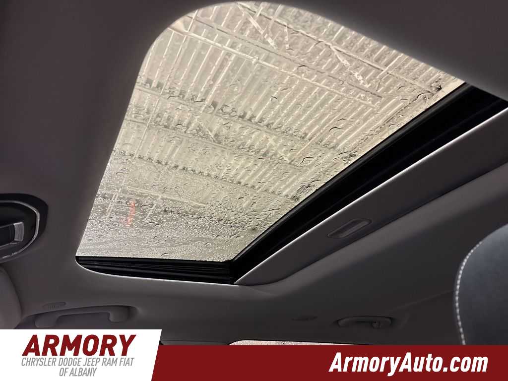 Thumbnail: 2023 Jeep Grand Cherokee L - 22