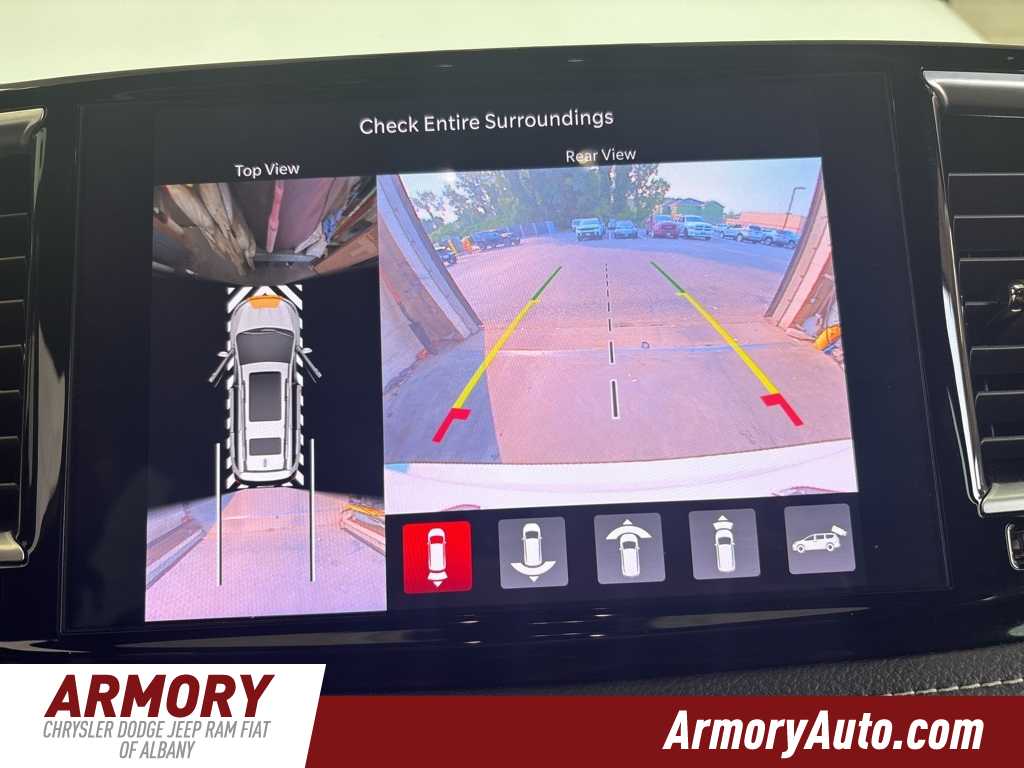 Thumbnail: 2022 Chrysler Pacifica - 19