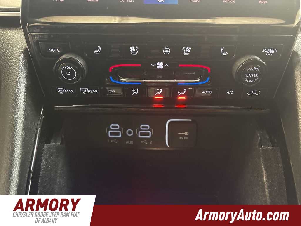 Thumbnail: 2023 Jeep Grand Cherokee L - 20