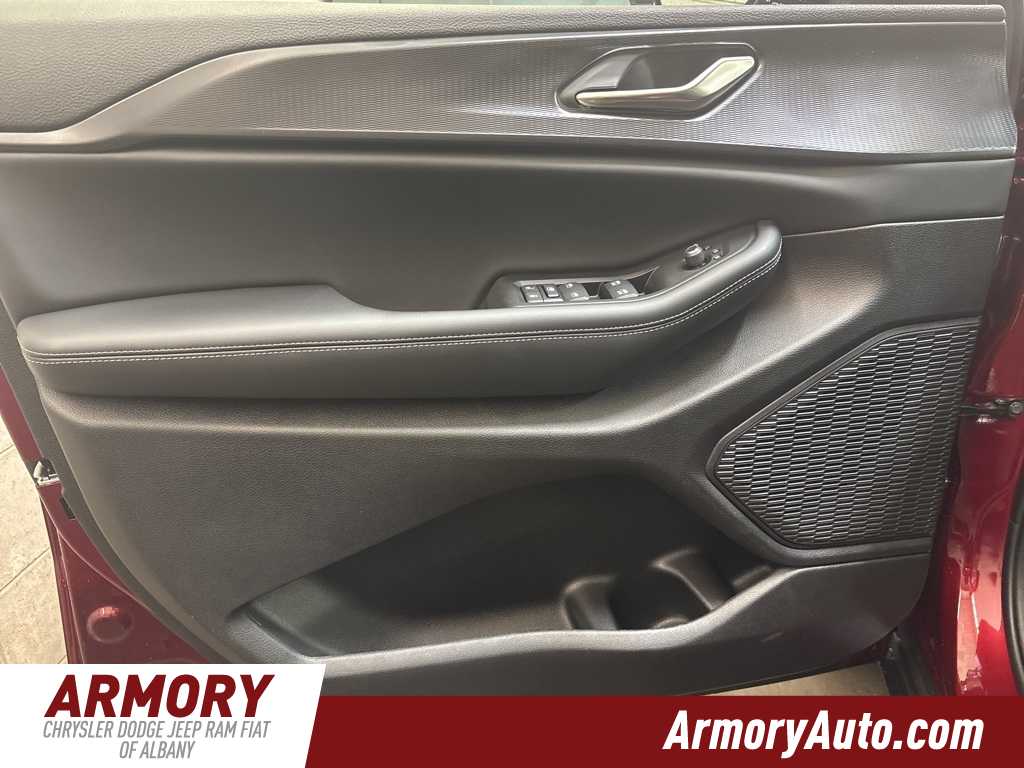 Thumbnail: 2025 Jeep Grand Cherokee L - 7