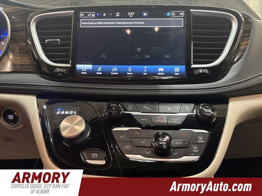 Thumbnail: 2023 Chrysler Pacifica - 16