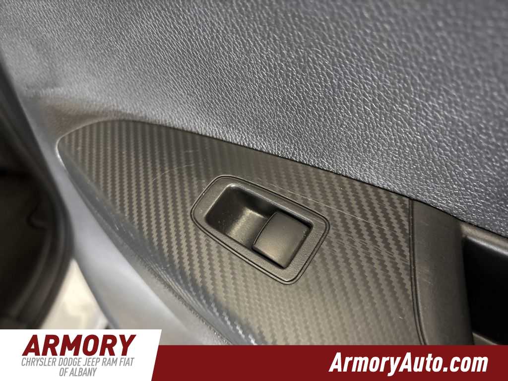 Thumbnail: 2024 Mitsubishi Eclipse Cross - 30