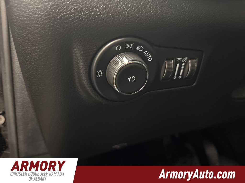 Thumbnail: 2022 Jeep Compass - 10