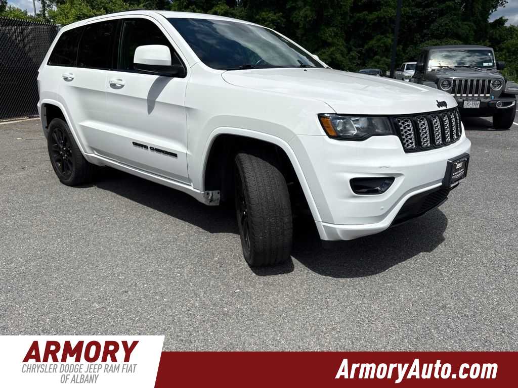 Thumbnail: 2020 Jeep Grand Cherokee - 3