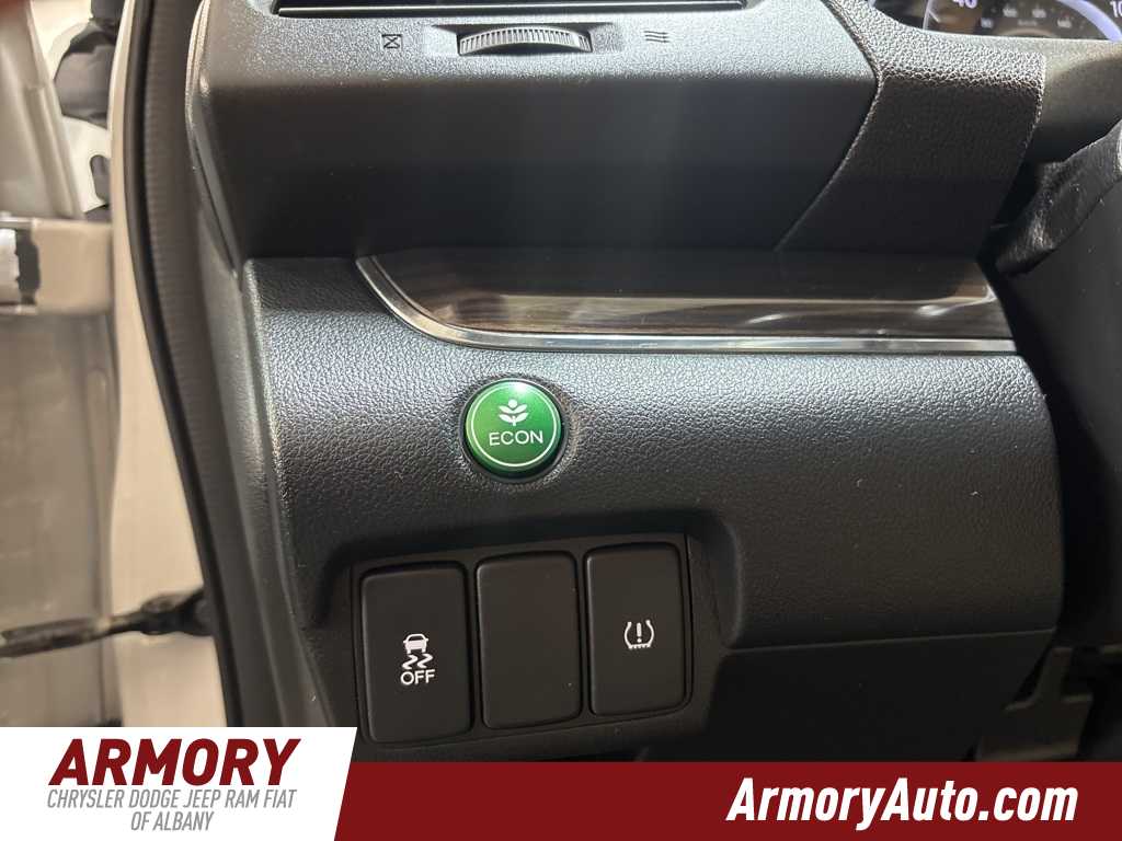 Thumbnail: 2016 Honda CR-V - 11