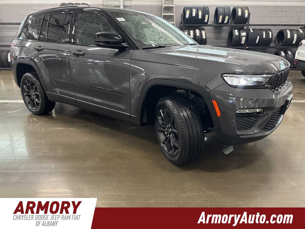 Thumbnail: 2025 Jeep Grand Cherokee - 3