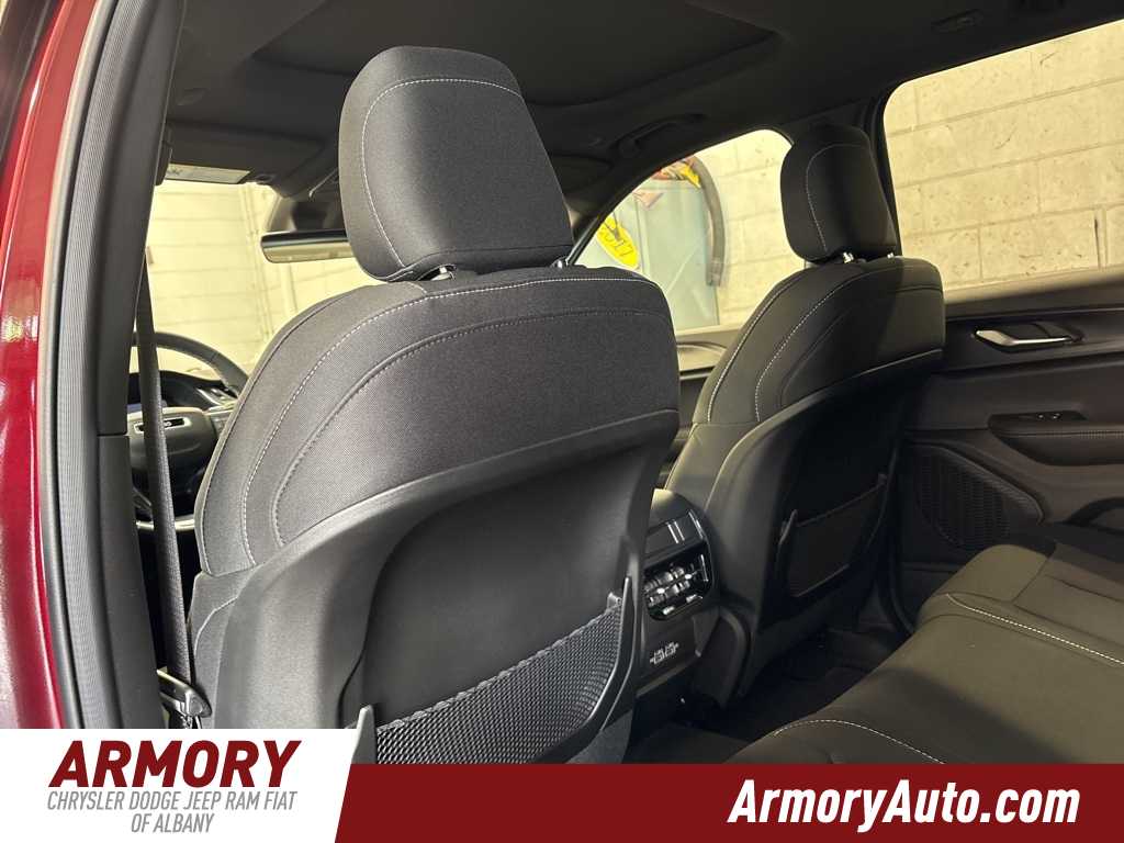 Thumbnail: 2025 Jeep Grand Cherokee - 20