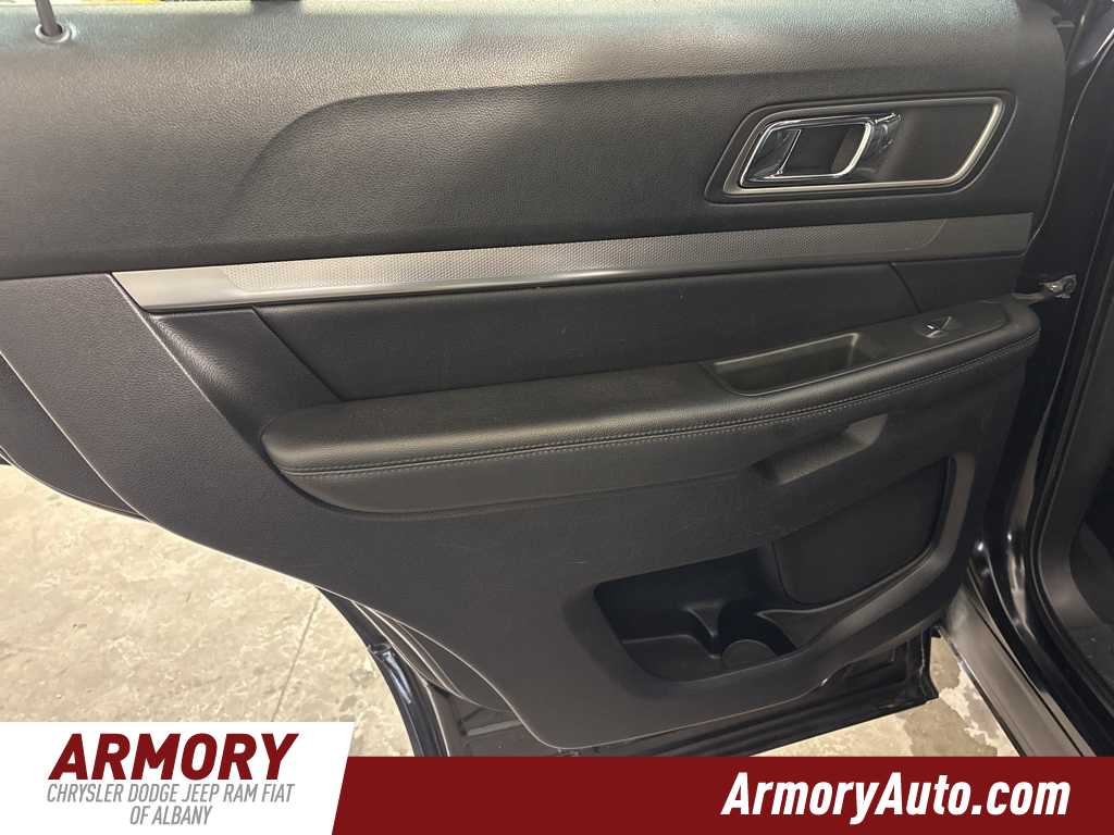 Thumbnail: 2019 Ford Explorer - 25