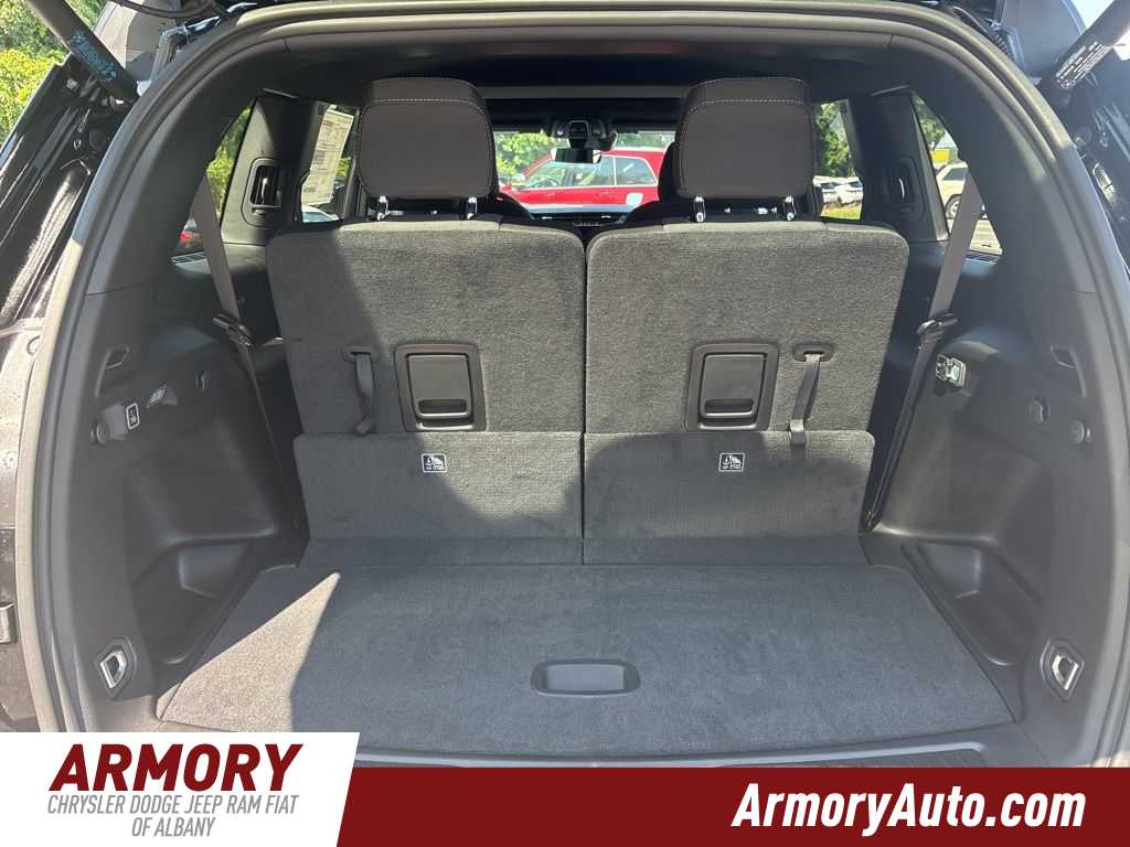 Thumbnail: 2025 Jeep Grand Cherokee L - 25