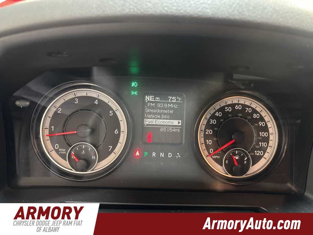 Thumbnail: 2019 RAM 1500 Classic - 14