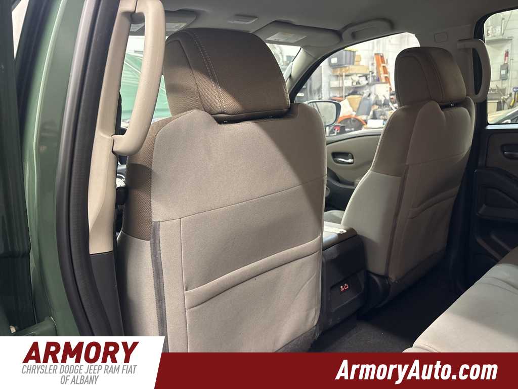 Thumbnail: 2022 Nissan Frontier - 24