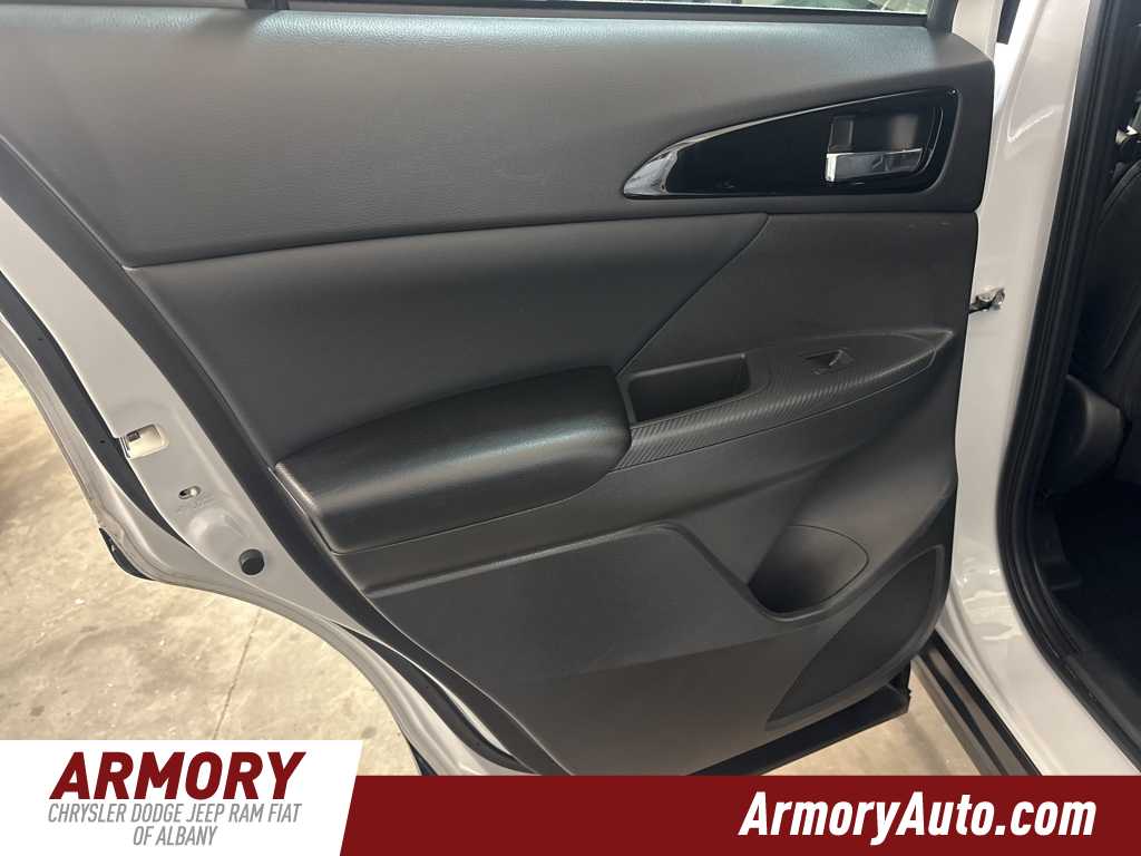 Thumbnail: 2024 Mitsubishi Eclipse Cross - 24