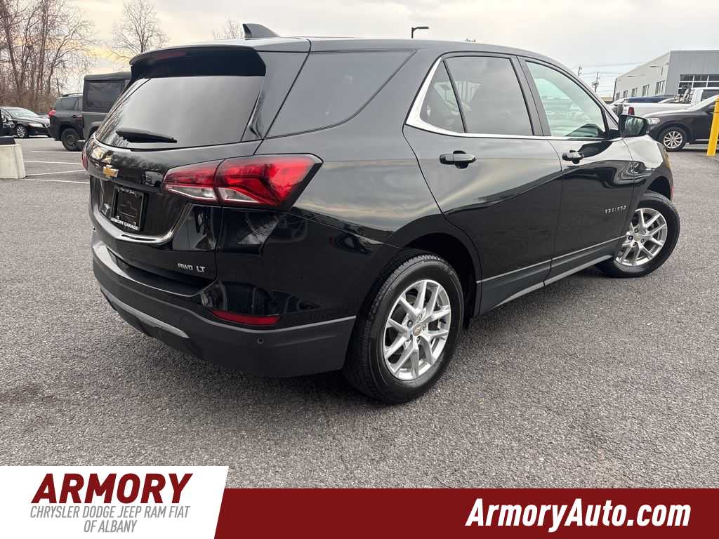 Thumbnail: 2024 Chevrolet Equinox - 4