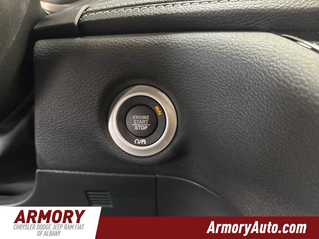 Thumbnail: 2026 Chrysler Pacifica - 18