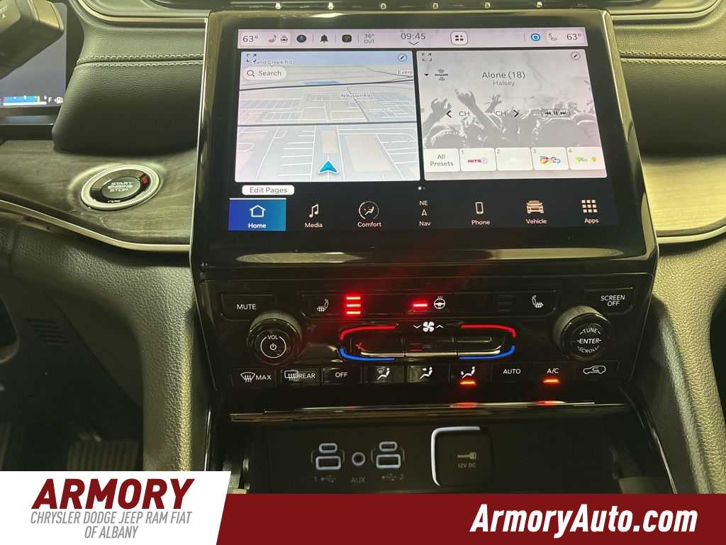 Thumbnail: 2023 Jeep Grand Cherokee L - 17