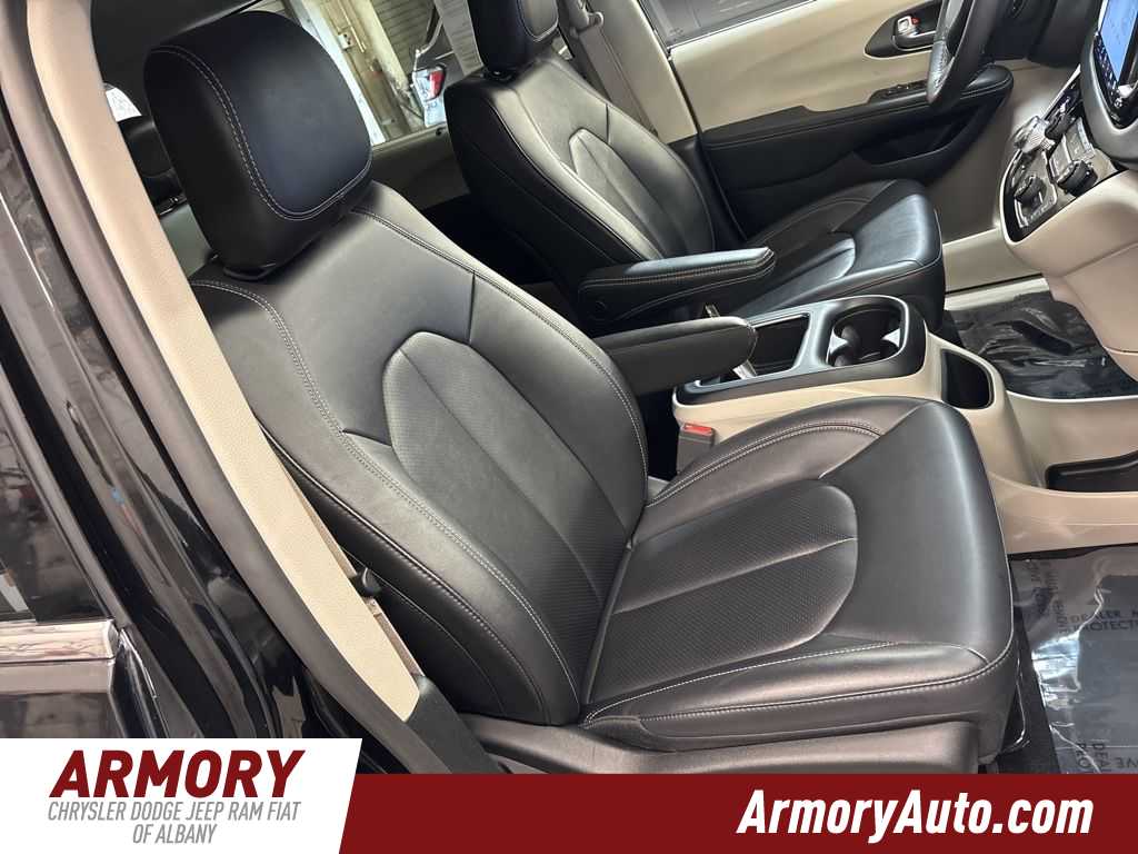 Thumbnail: 2024 Chrysler Pacifica - 43