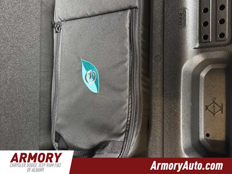 Thumbnail: 2022 Jeep Wrangler - 32