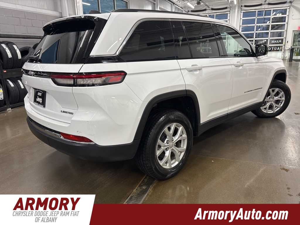 Thumbnail: 2023 Jeep Grand Cherokee - 4