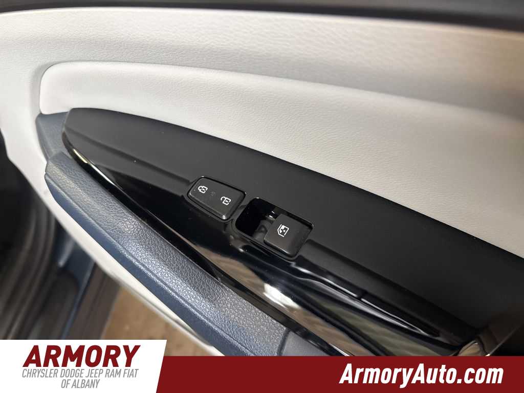 Thumbnail: 2023 Kia Sportage - 39