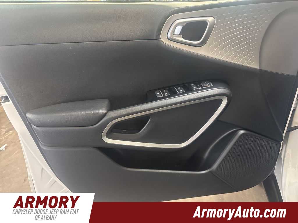 Thumbnail: 2024 Kia Soul - 7