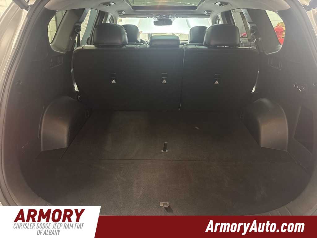 Thumbnail: 2023 Hyundai Santa Fe - 28