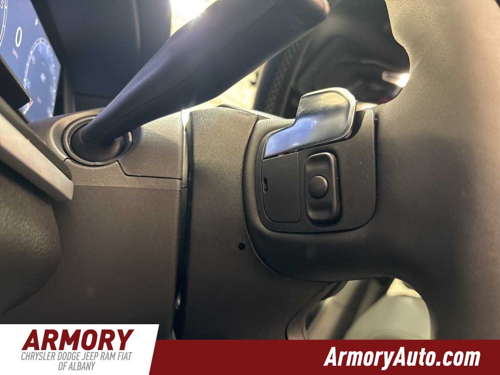 Thumbnail: 2025 Jeep Grand Cherokee - 11