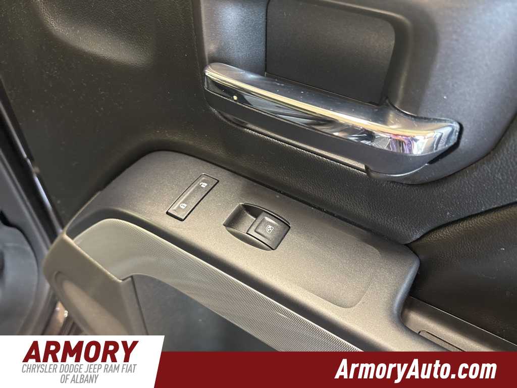 Thumbnail: 2016 Chevrolet Silverado 1500 - 32