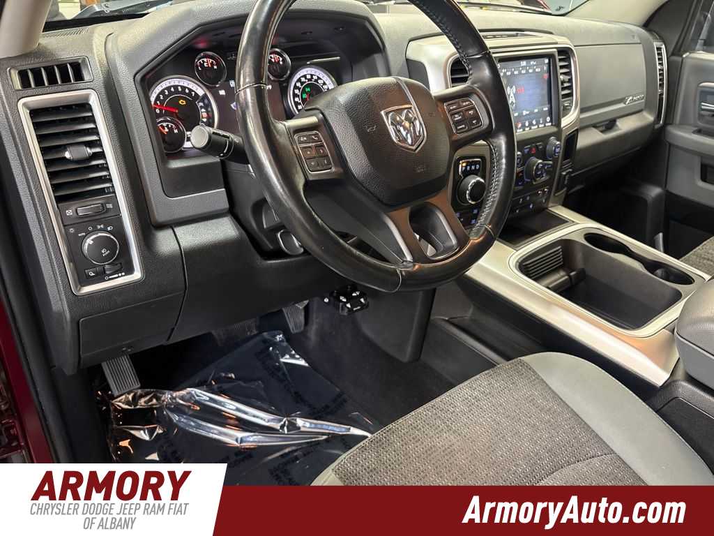 Thumbnail: 2019 RAM 1500 Classic - 9