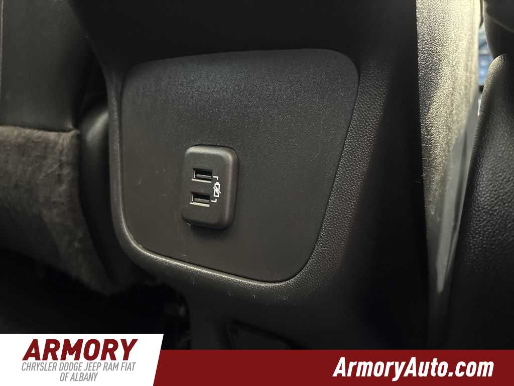 Thumbnail: 2020 GMC Terrain - 35
