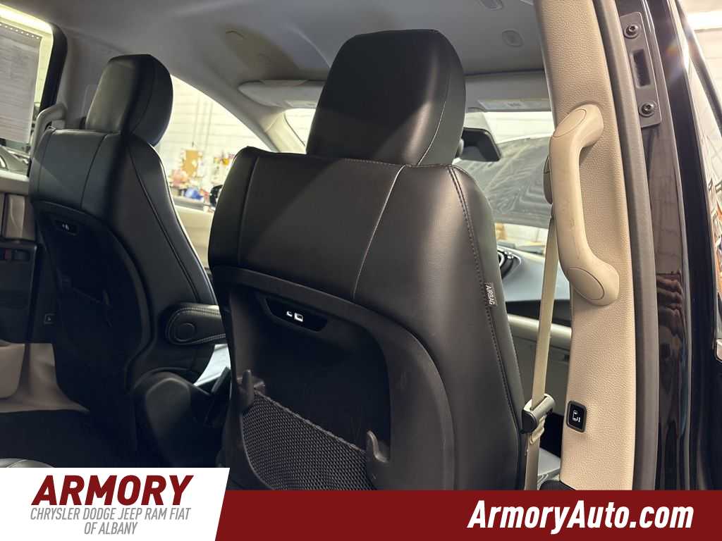 Thumbnail: 2024 Chrysler Pacifica - 36