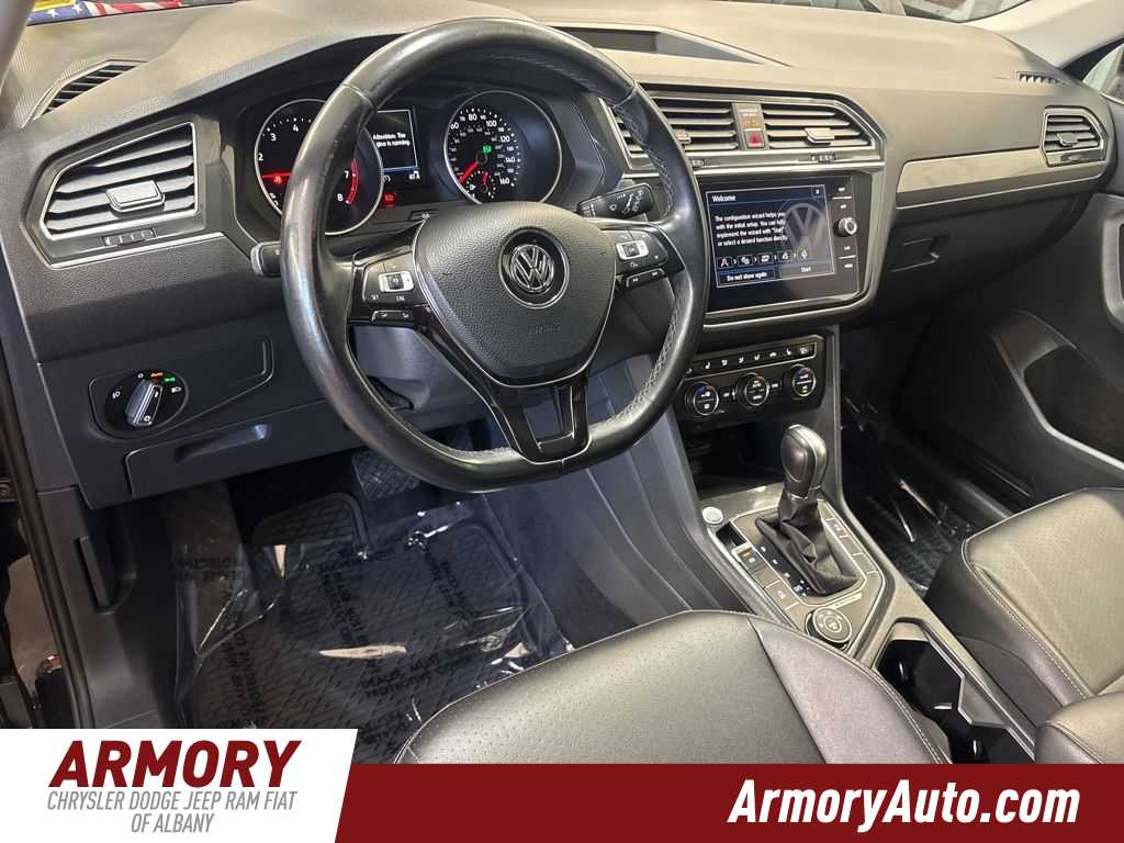 Thumbnail: 2018 Volkswagen Tiguan - 11