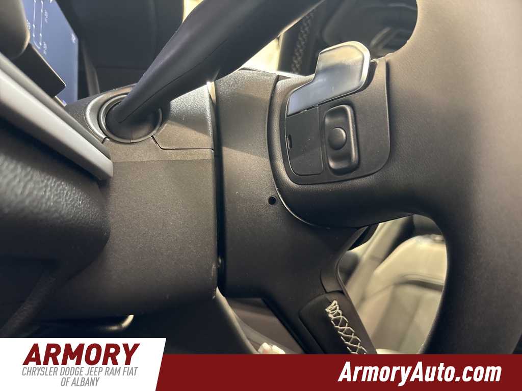 Thumbnail: 2025 Jeep Grand Cherokee L - 11