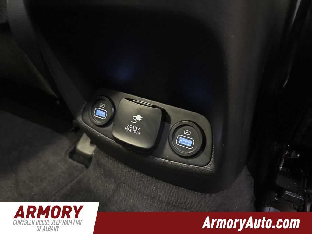 Thumbnail: 2022 Hyundai Santa Fe - 35