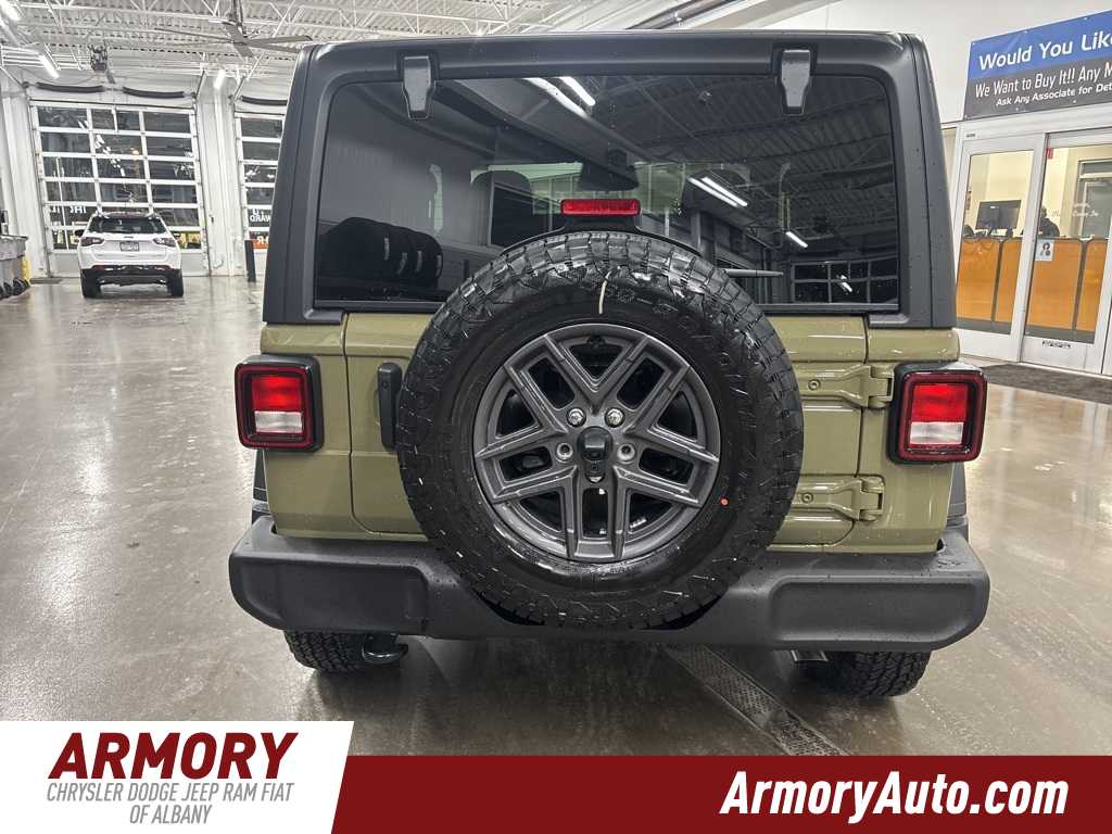 Thumbnail: 2026 Jeep Wrangler - 5