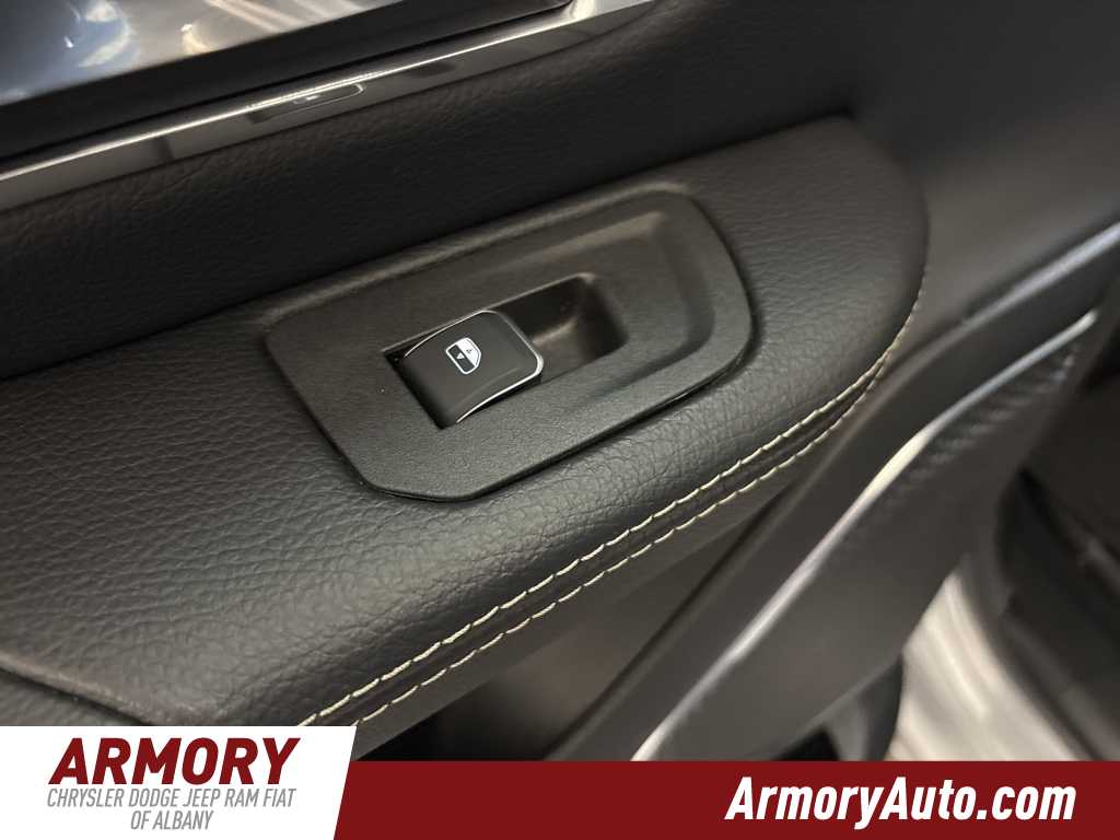 Thumbnail: 2025 RAM 1500 - 25