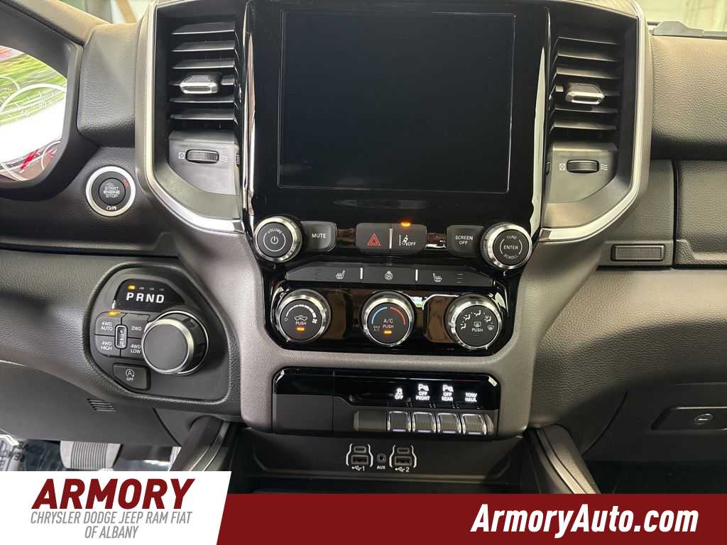 Thumbnail: 2026 RAM 1500 - 17