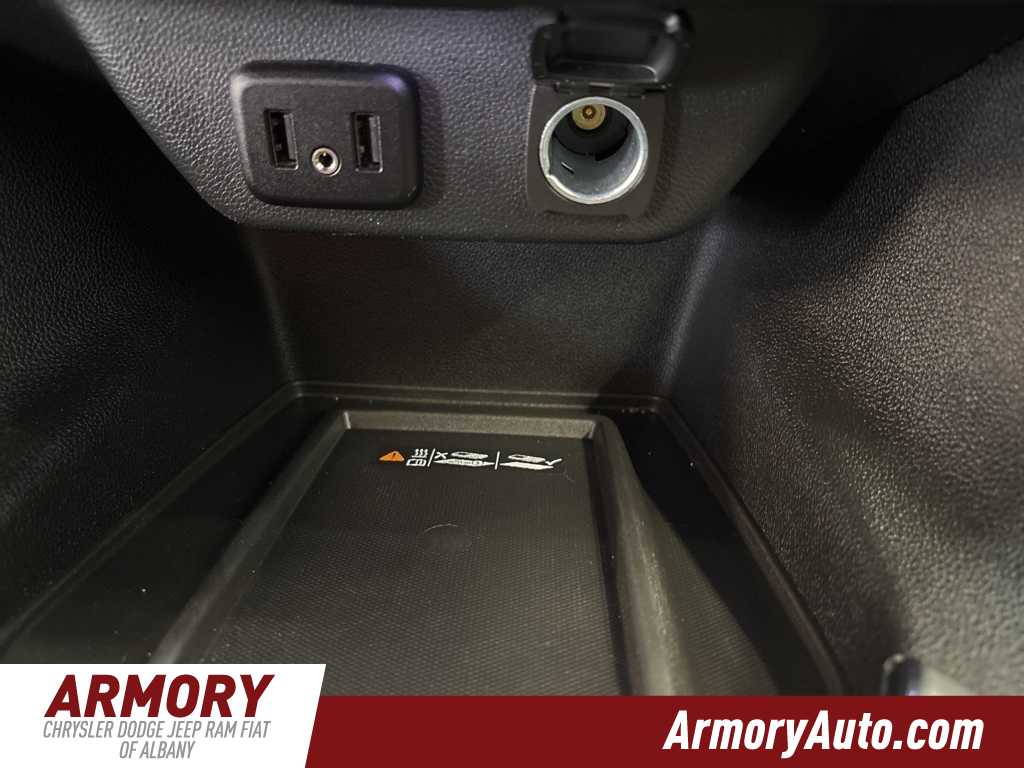 Thumbnail: 2022 Chevrolet Traverse - 22