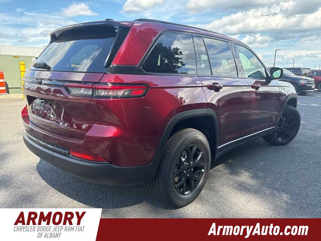 Thumbnail: 2025 Jeep Grand Cherokee - 4